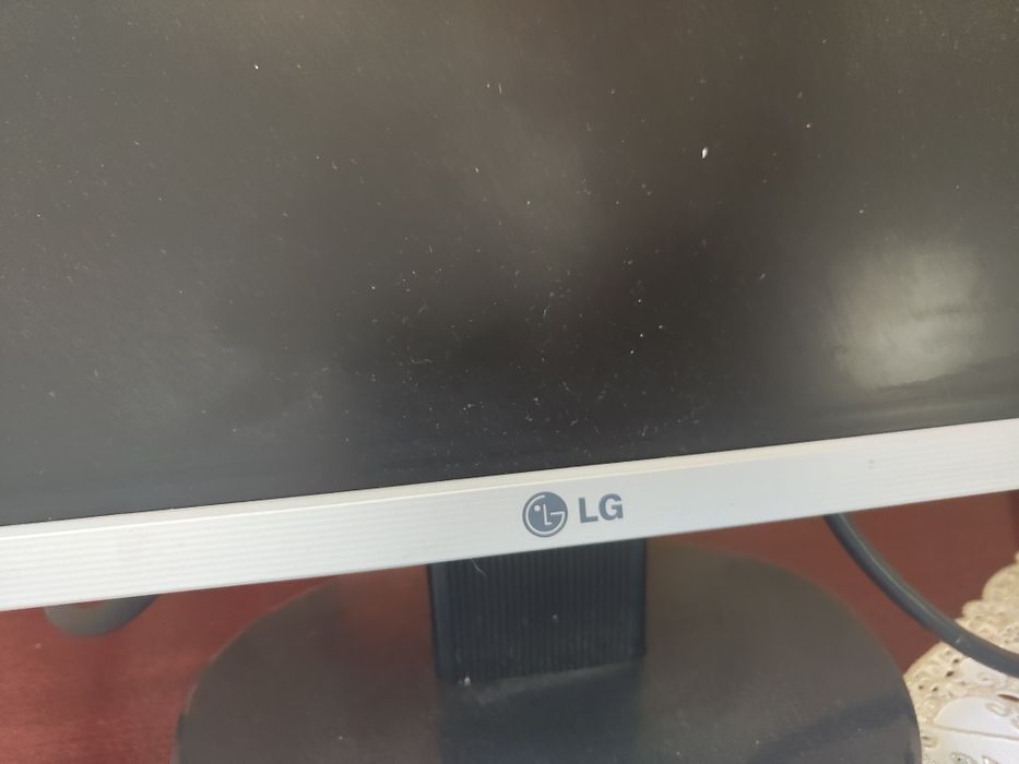 LCD Monitor LG Flatron 19'