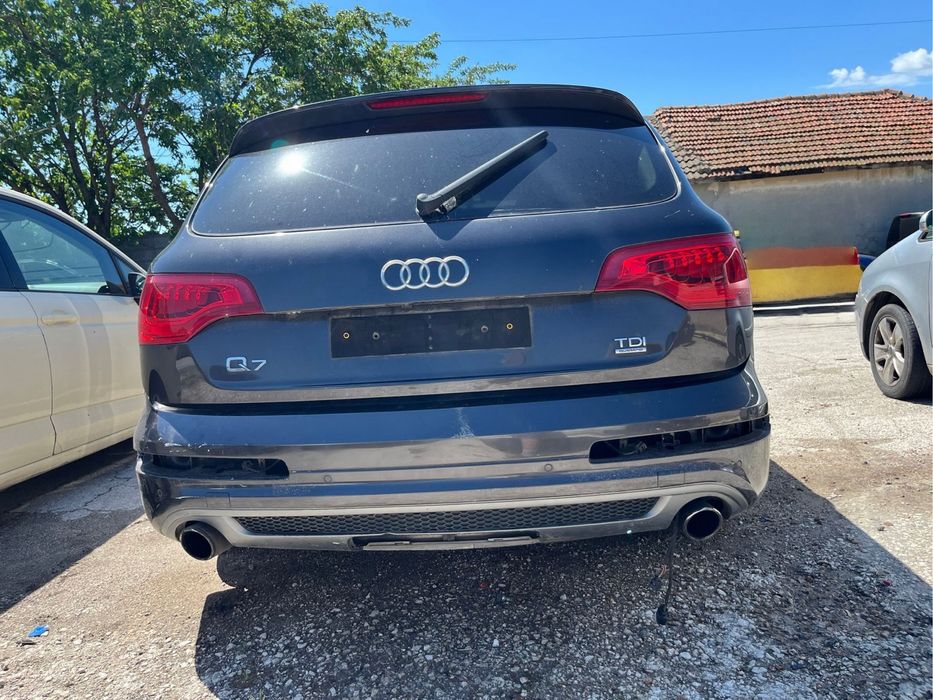 На части Audi Q7 Facelift Xenon 3.0tdi 245кс Автомат Quattro CCM CJG налични няколко бройки фейсови фарове стопове