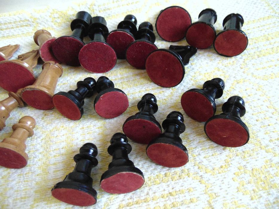 Бакелитови фигури за шах