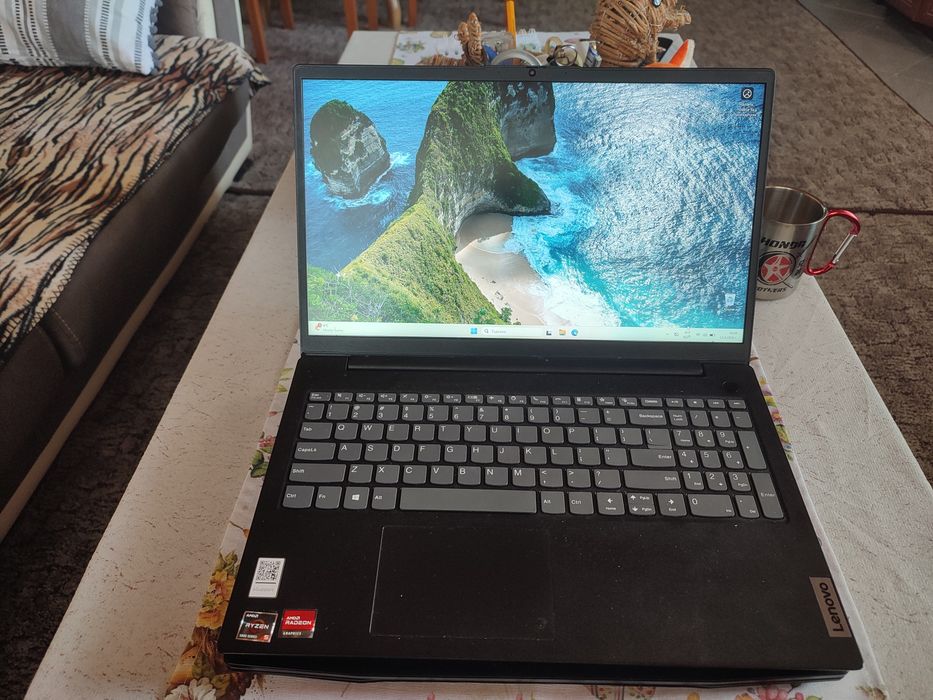 Лаптоп Lenovo V15 G2 ALC
