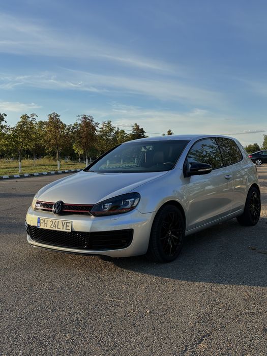 Volkswagen Golf 6, 1.6 TDI, 105 cp