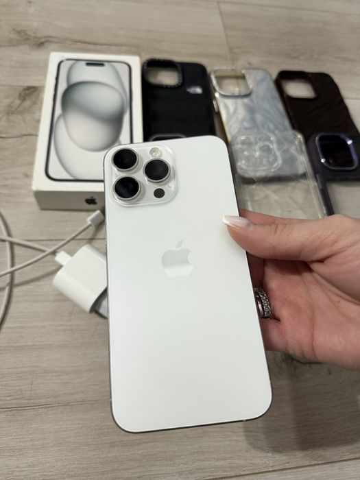 Продам айфон 15 pro max