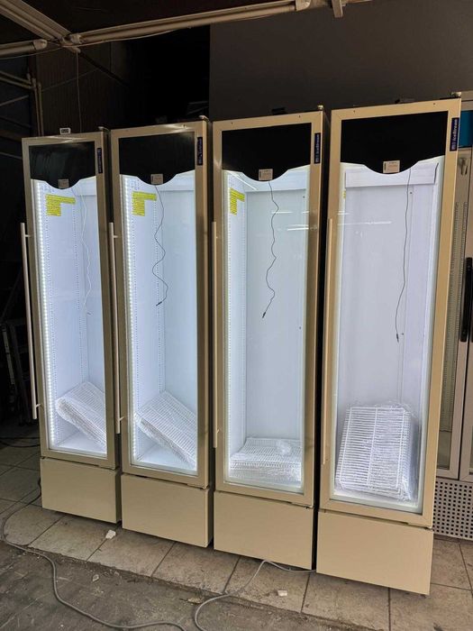 Vitrină îngustă 48 cm Danfoss digital