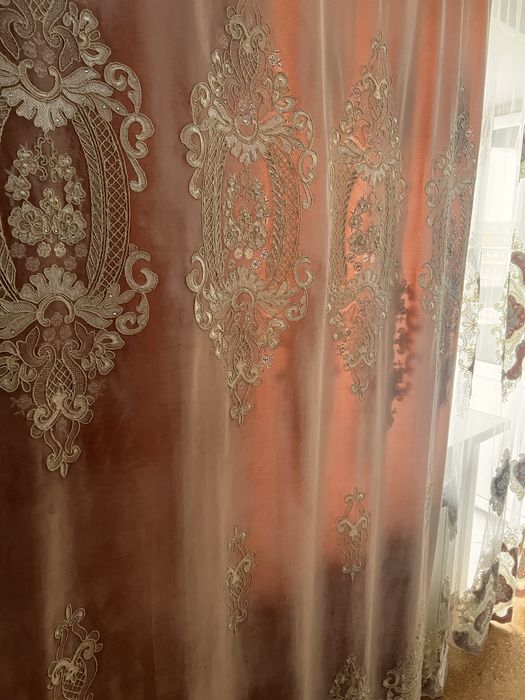 Продам шторы теневые и тюль