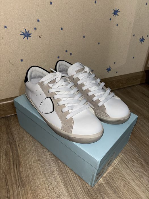 продаю кеды philippe model