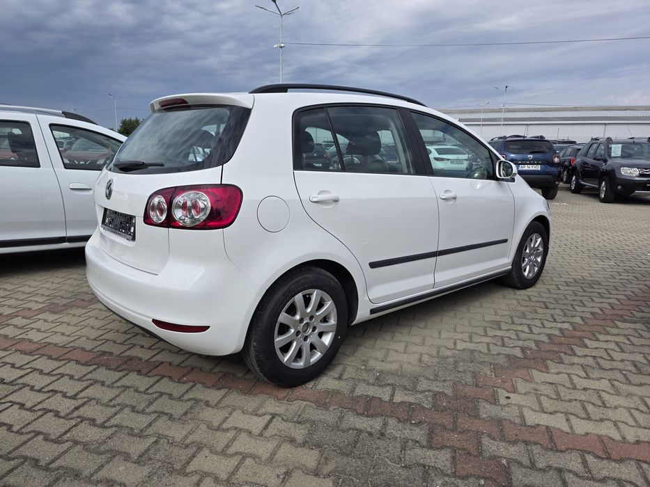 VOLKSWAGEN Golf Plus 2011 — imagine 3