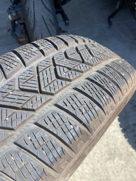 2броя гуми 215/65R17
