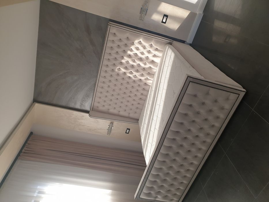 Pat model Chesterfield personalizat