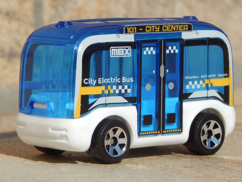 Macheta autobuz electric autonom Self Driving Bus Matchbox cu ambalaj