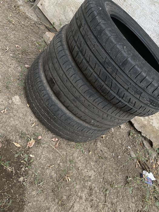 Продам 3 шины 195/65/15 бу