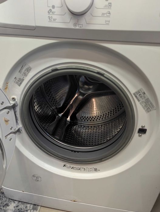 Продавам пералня Beko EV 6120+