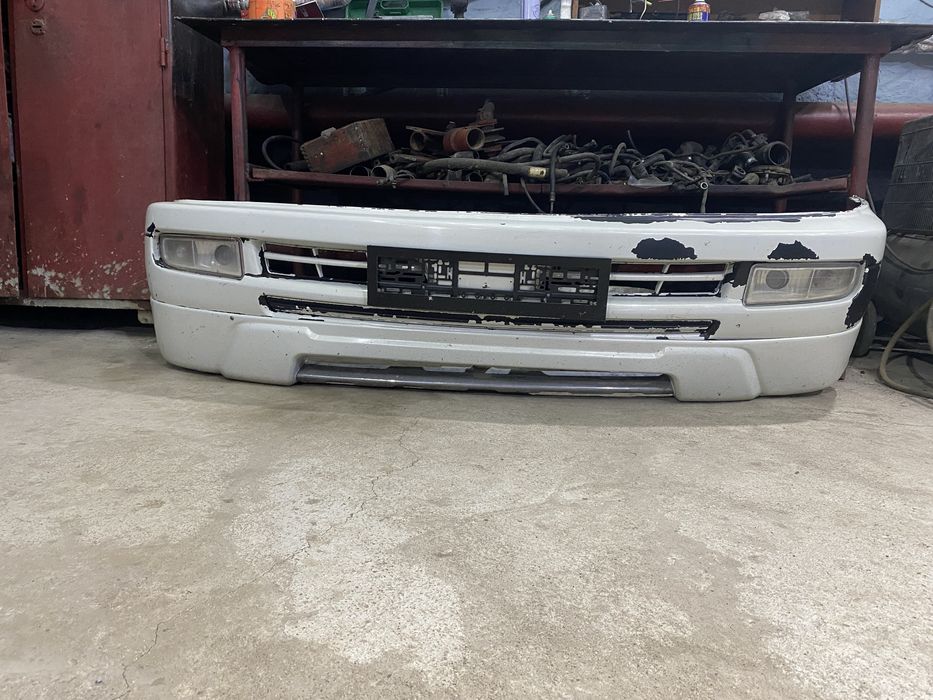 Бампер на Лексус ЛХ470