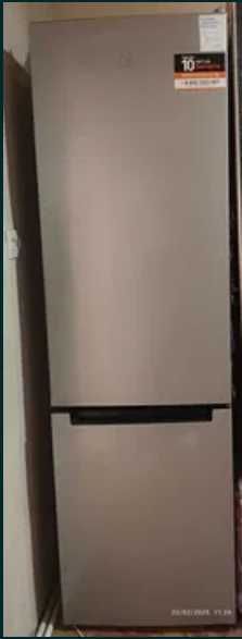 Продам холодильник Indesit DS 4200 SB