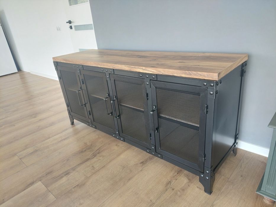 Конзола за хол / холен скрин