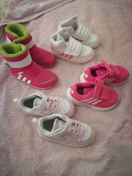 Маратонки адидас и найк