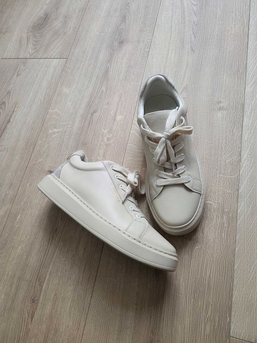 Бежови сникърси Twinset