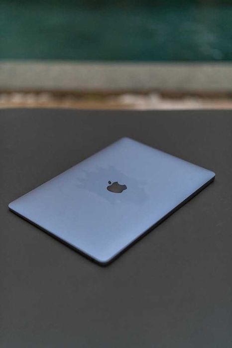 MacBook Air 13" | M1 chip 8-core CPU и 7-core GPU