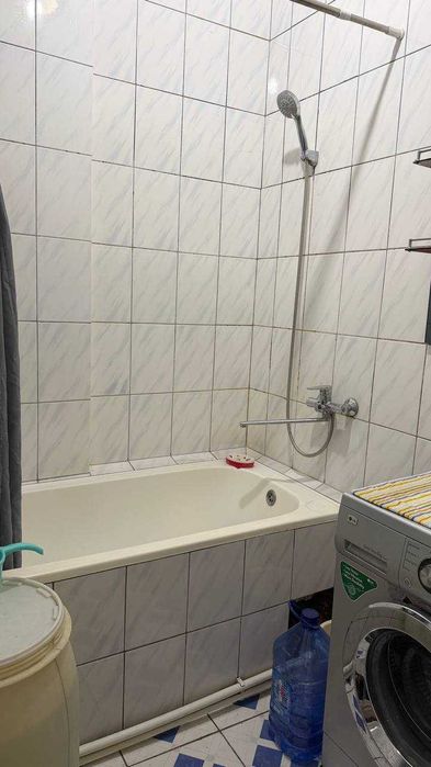 В цетре города Продается 3х ком Квартира