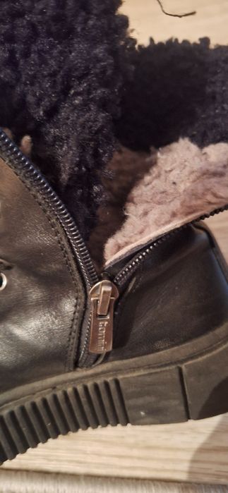 Продам обувь для девочки размер 31