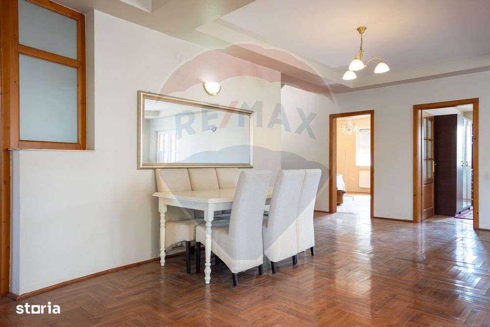 De vânzare Casă spațioasă cu teren 1.000 mp Beverly Hills, Sanmartin