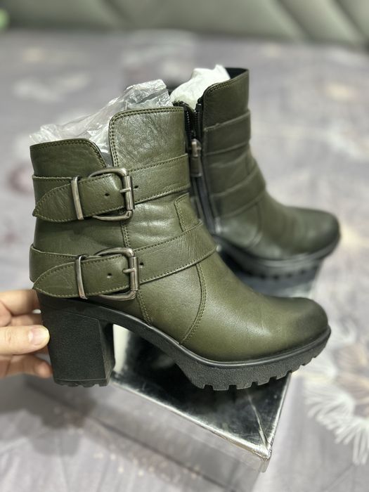 Продам женскую обувь