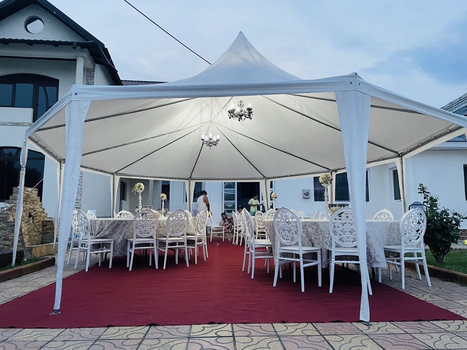 Corturi de inchiriat