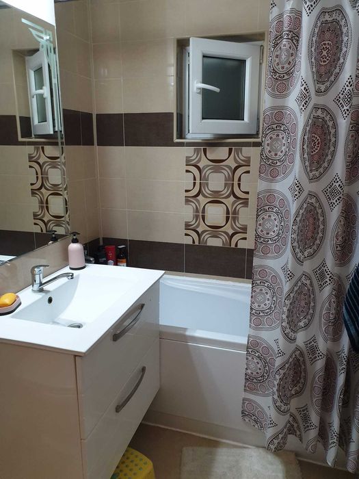 Apartament 2 camere et 1 Piata centrala