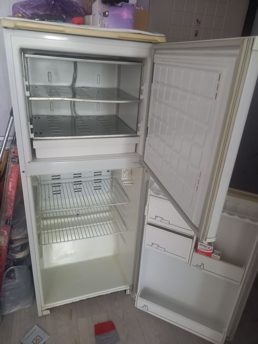 Холодильник сатылады