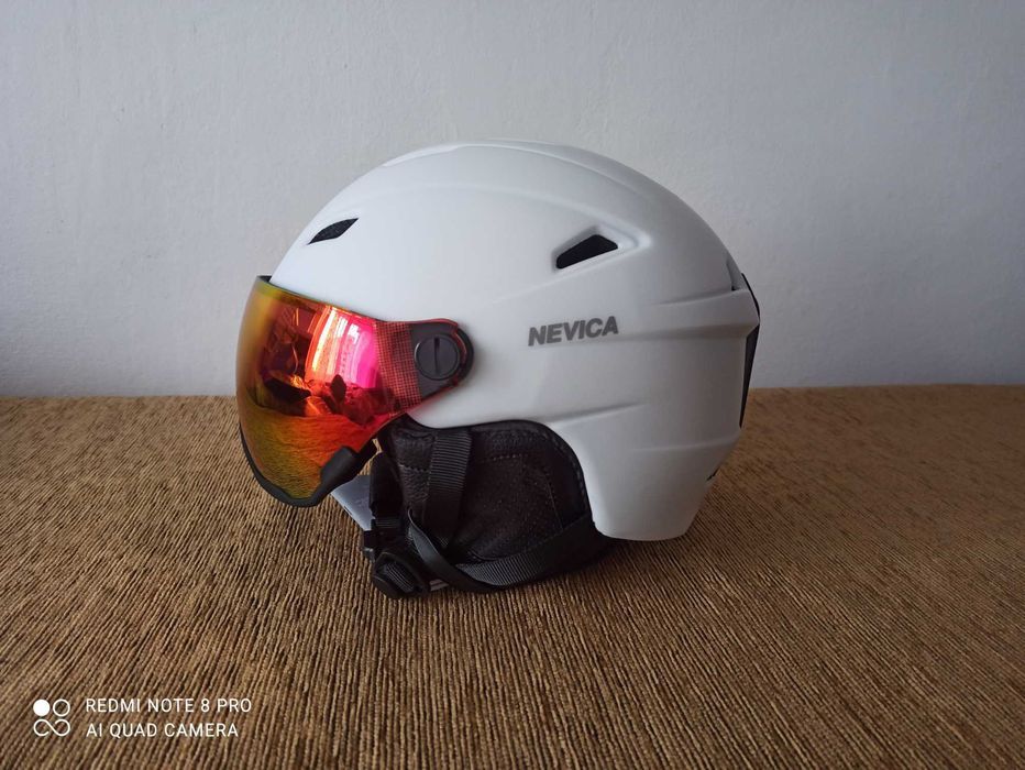 Casca schi ski femei Nevica Vail Visor. (NOUĂ)