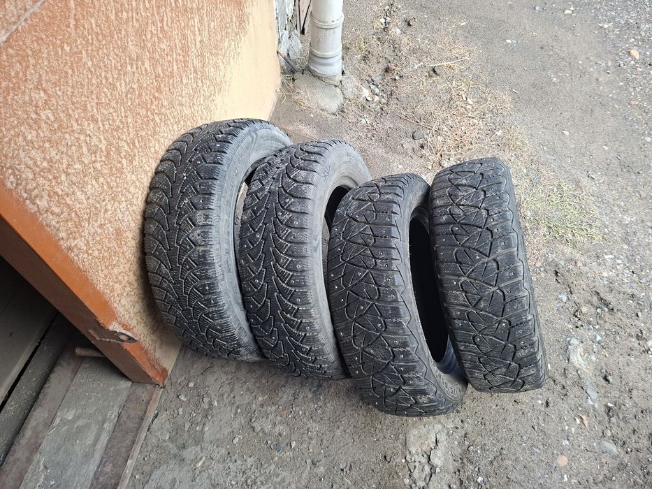 4 шины на 14, 2 Goodyear и 2 кама