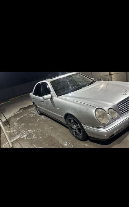 Мерсдес бенц  Е280