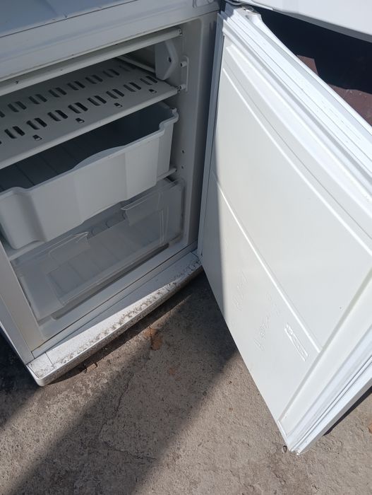 Холодильник indesit рабочее состояние