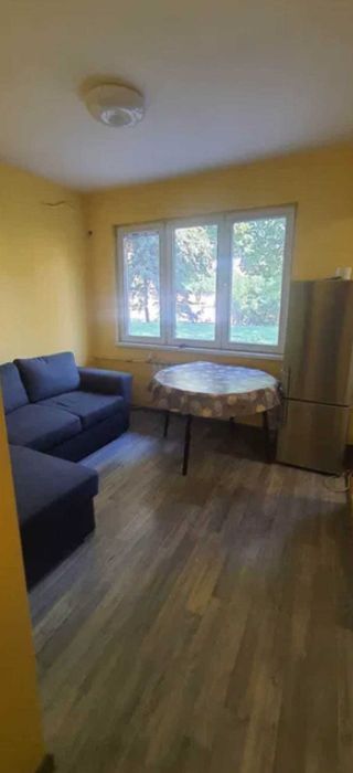 Дава се под наем Тристаен апартамент в София, Медицинска академия - 105 кв.м за 700 € - Снимка #1