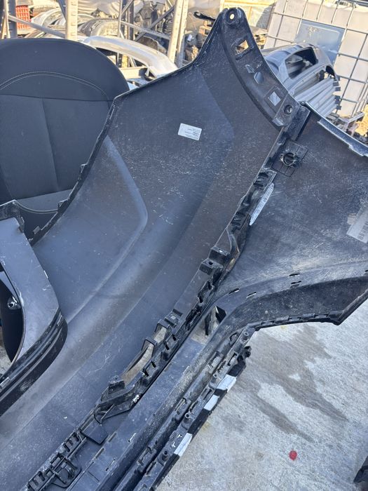 задна брона за Audi q8/sq8 4M8807511