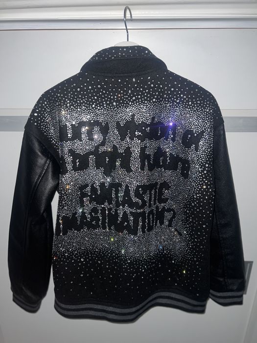 Jacketa Louis Vuitton cu pietricele