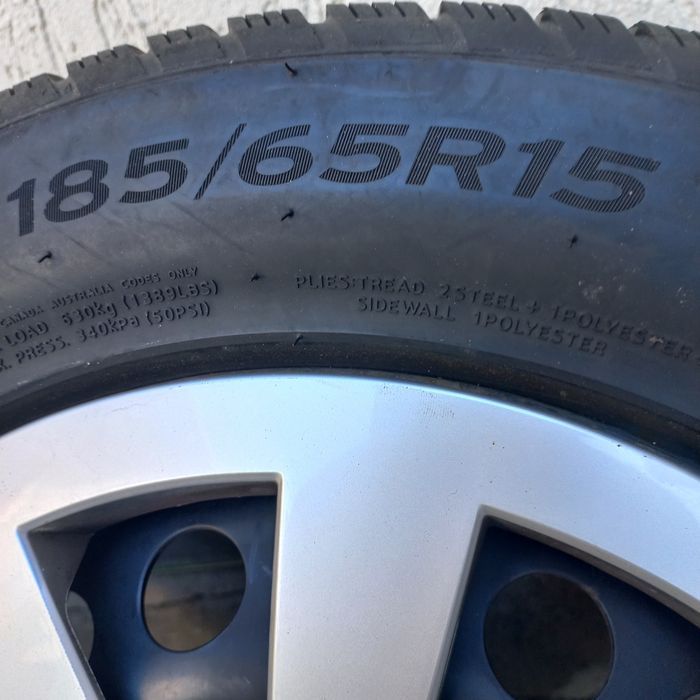 Roti iarna tabla și capace 185/65 R15 ,5×100 Et40