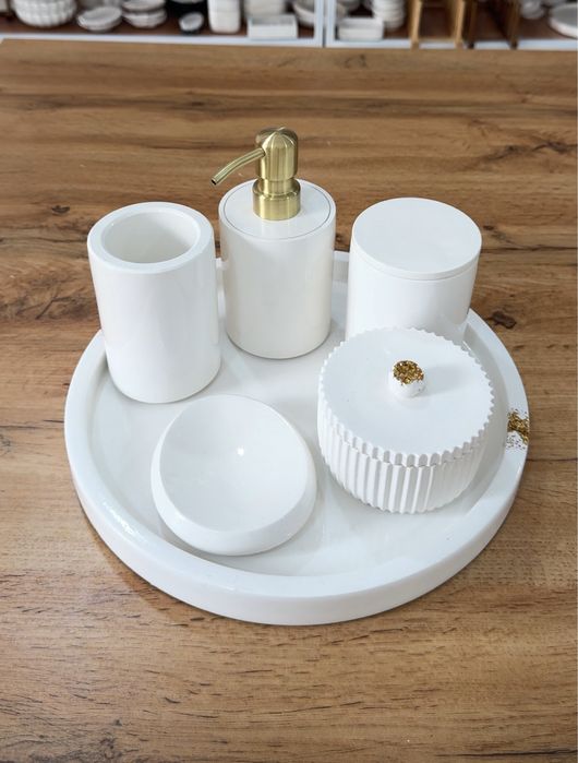 Наборы для ванной и декоры для интерьера