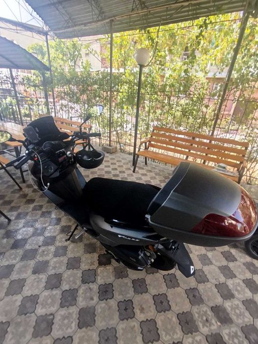 Skuter Tigr GST yangi sotiladi,