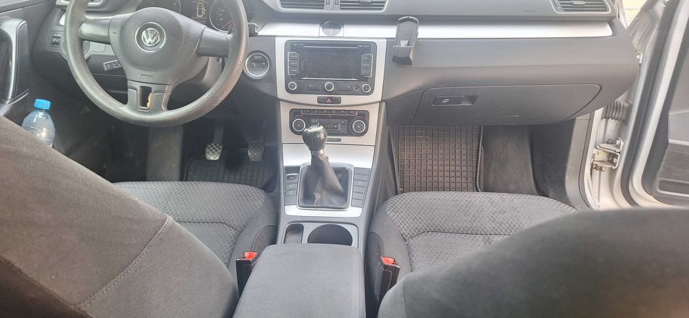 VOLKSWAGEN Passat 2011 — imagine 3