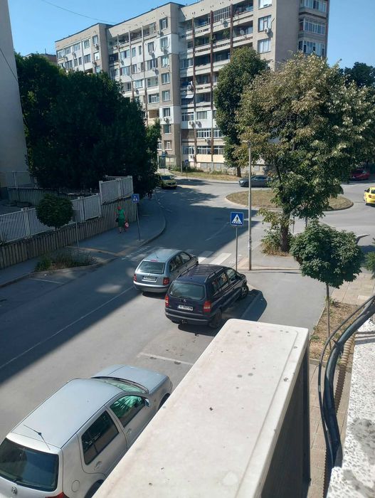 Под наем обзаведена самостоятелна гарсониера до Болницата гр.Шумен Медицински филиал
