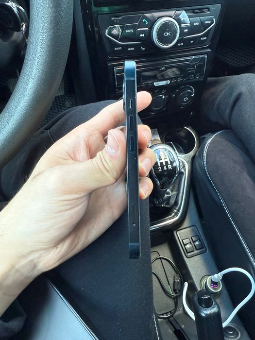 Продам Айфон 13 118 гб