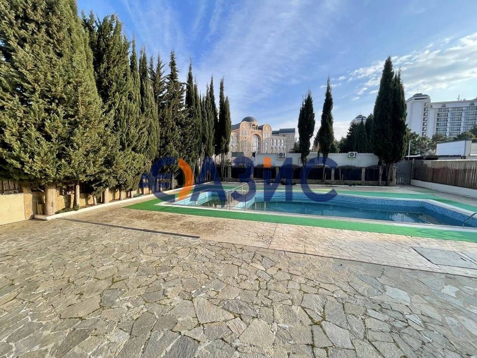 Продава се Двустаен апартамент в Свети Влас - 70 кв.м за 713 €/кв.м - Снимка #3