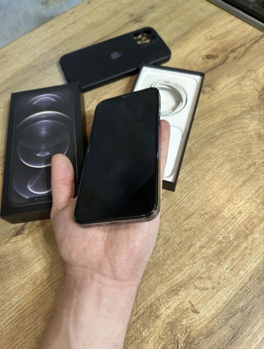 Айфон 12 про макс