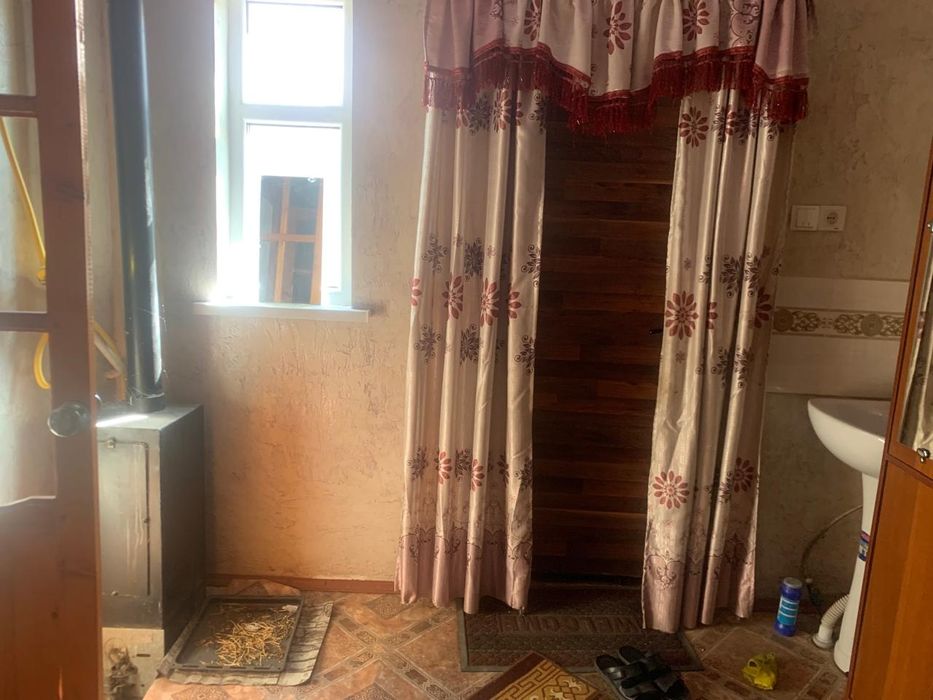 Продам дом с хозпостройкой