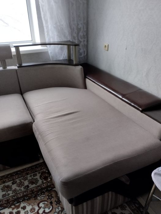 Хороший Углавой диван