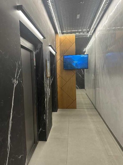 Дава се под наем Тристаен апартамент в Варна, Спортна зала - 141 кв.м за 1346.4 € - Снимка #17