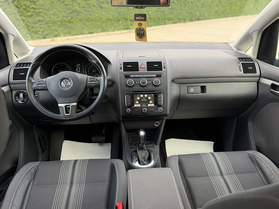 VW Touran Match 2.0 TDi Automat 7 Locuri