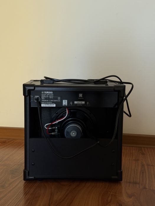 комбо-усилитель Yamaha GA15II