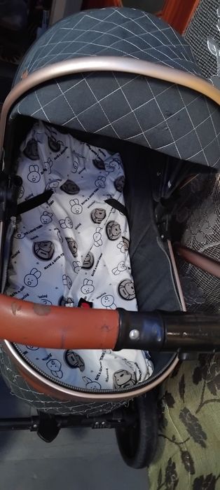 Отдам даром каляску