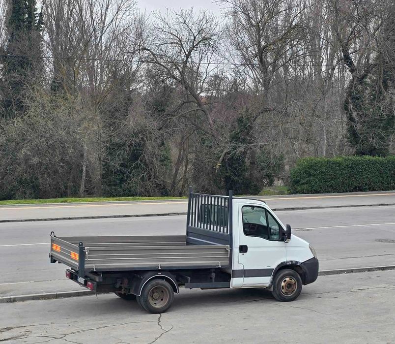 Транспортни услуги с бус до 3.5 т